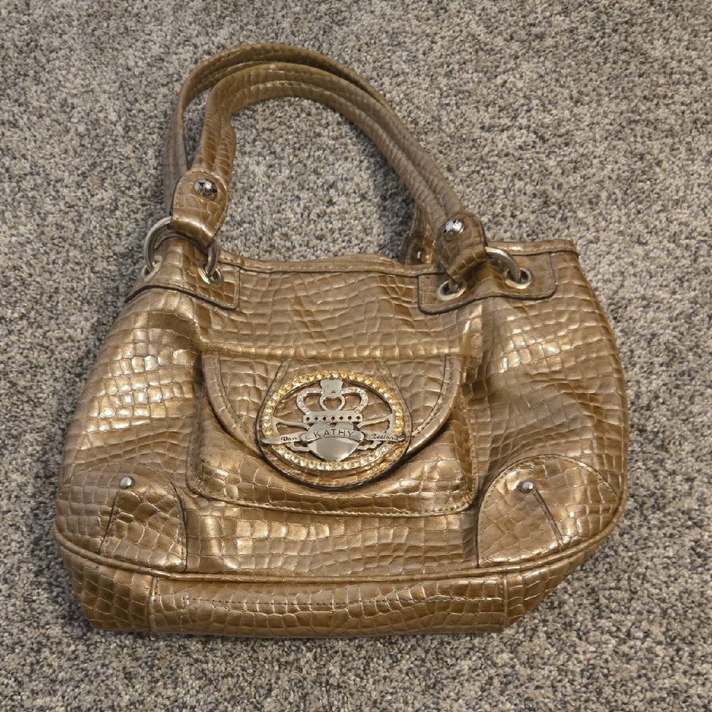 Elegant Gold Croc-Embossed Women's Bag